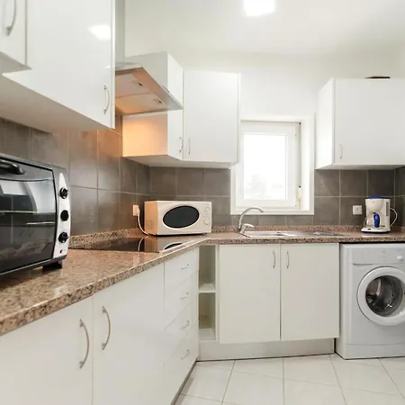 In Gated Community In Portimao Apartamento